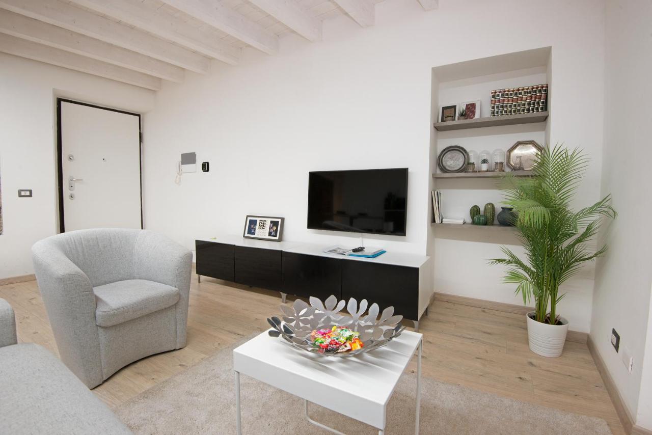 Larius Apartment Como Exterior foto